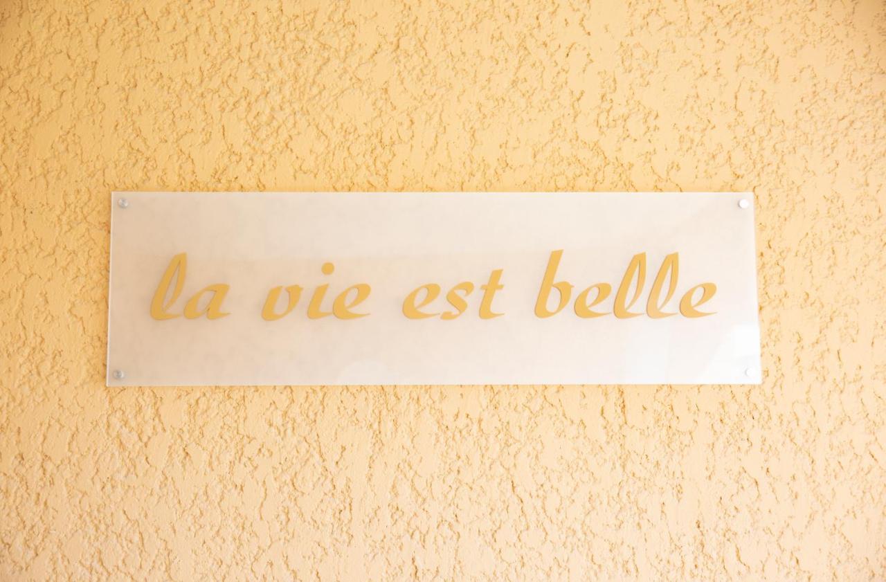 La Vie Est Belle Daire Gassin Dış mekan fotoğraf